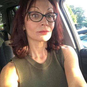 Meet your Posher, Milena